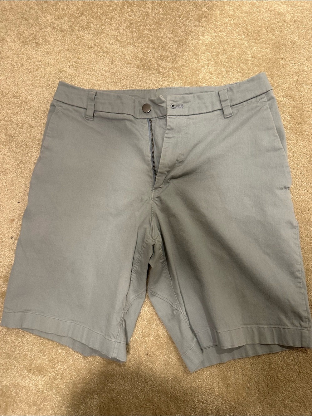 lululemon athletica Men's Light Gray Athletic Shorts